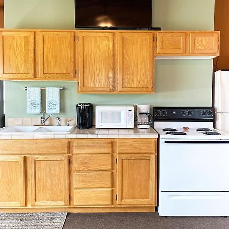 Riverview Cozy Home By The River Klamath Bagian luar foto