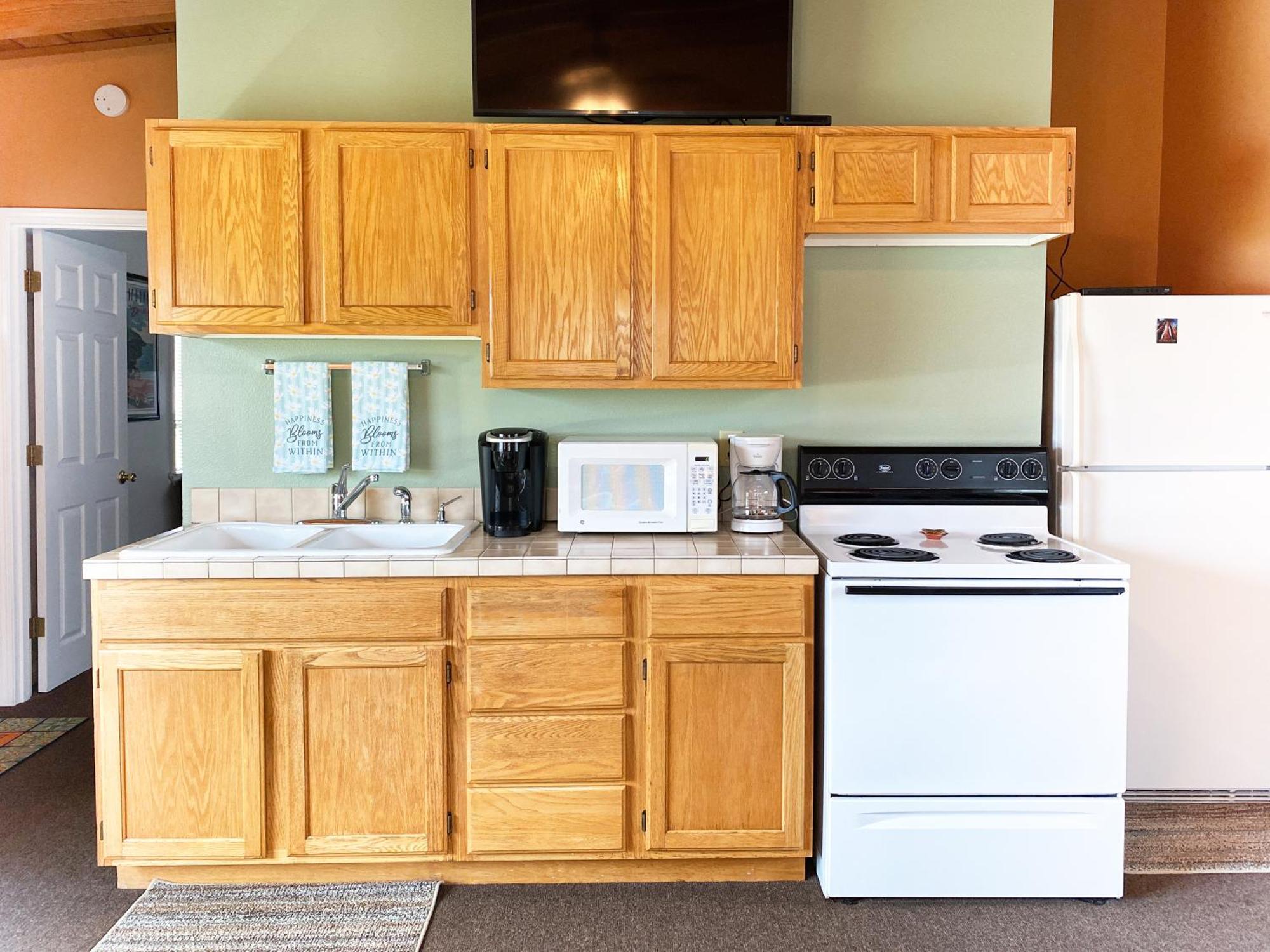 Riverview Cozy Home By The River Klamath Bagian luar foto