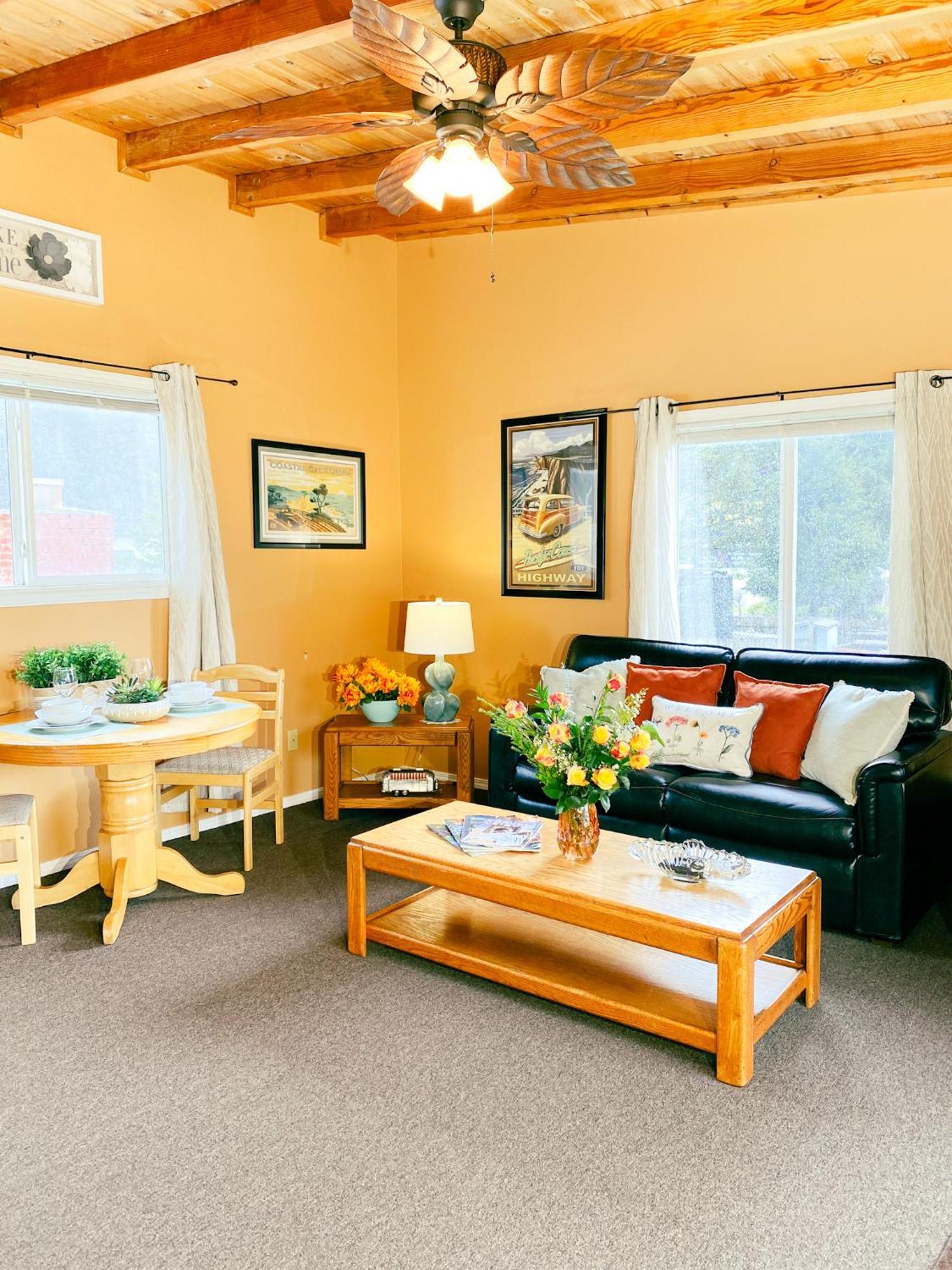 Riverview Cozy Home By The River Klamath Bagian luar foto